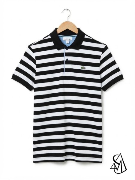 بلوزة Lacoste قبة